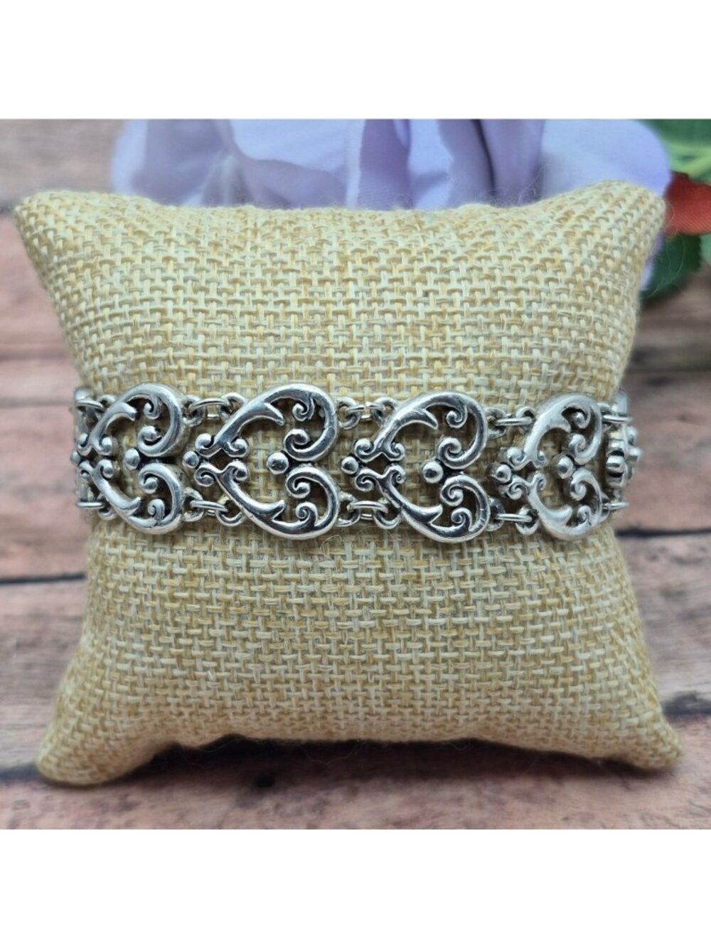 Silver Tone Ornate Heart Scroll Filigree Link Bracelet 7” Magnetic Clasp